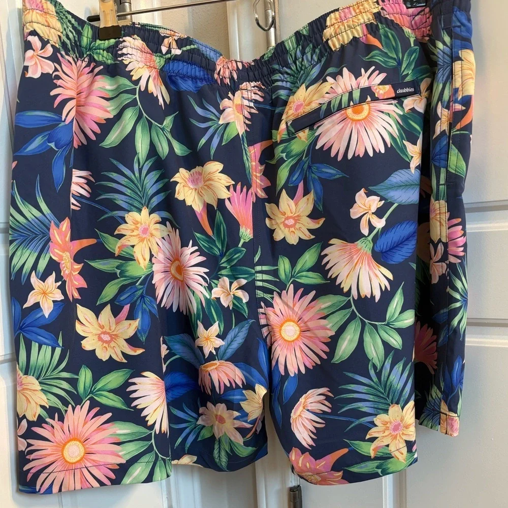 Chubbies NWT The Big Bloomers Floral 5.5-Inch Swim Trunks Size XXL